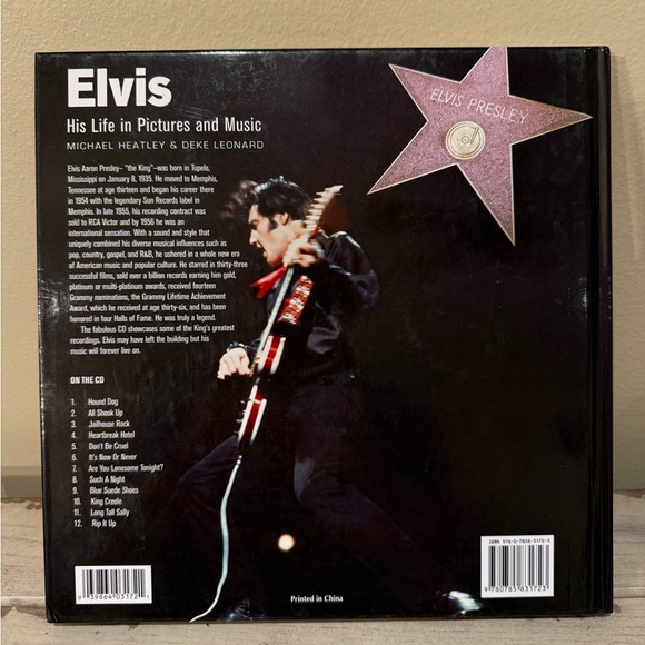 Elvis: His Life in Pictures and Music Book with CD - Picture 3 of 10